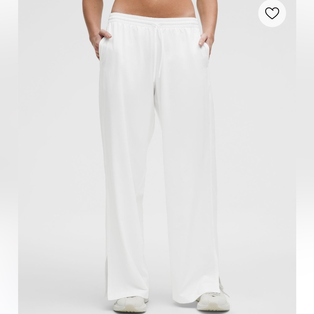 Lululemon court rival wide leg track pant
